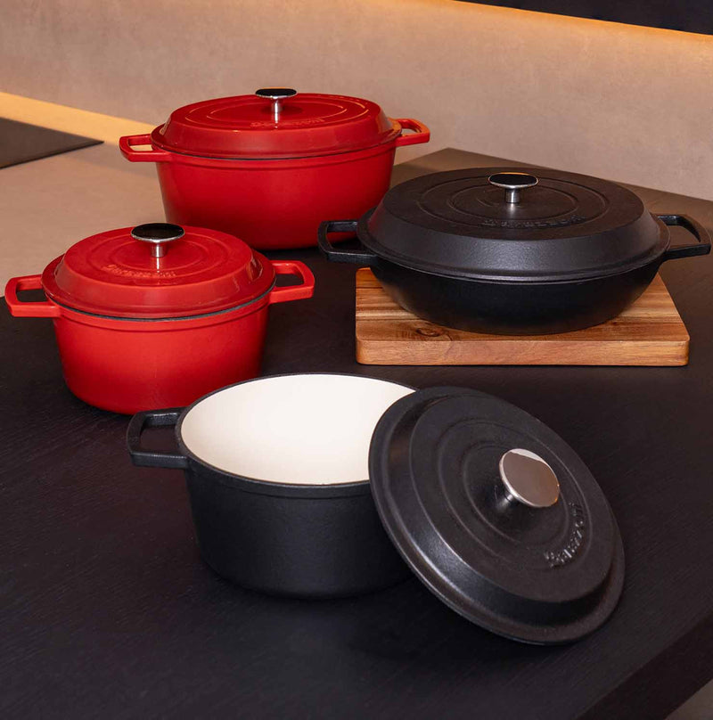 Casseruola ovale con coperchio - rosso laccato